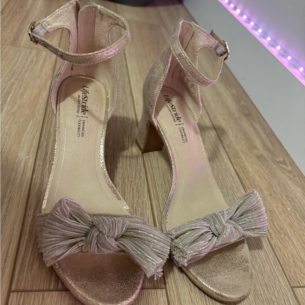 Life Stride Women's Shimmering Gold Bow Heels